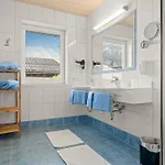 Sunrise Aparthotel 4*