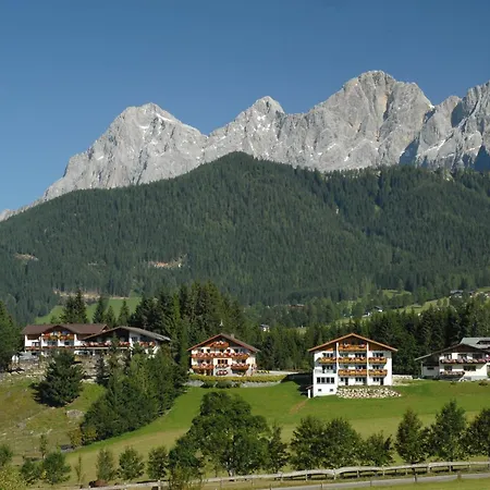 Ξενοδοχείο με διαμερίσματα Sunrise 4*