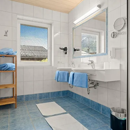 Sunrise Aparthotel 4*