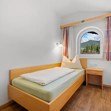 Ξενοδοχείο με διαμερίσματα Sunrise 4*